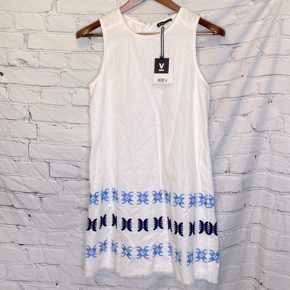 Very J White & Blue Embroidered Dress Size Small Brand New W/Tags